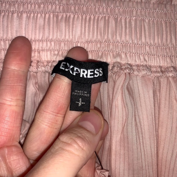 Express Skirt Pink Mini Flowy Transparent Small NWT - Picture 4 of 5